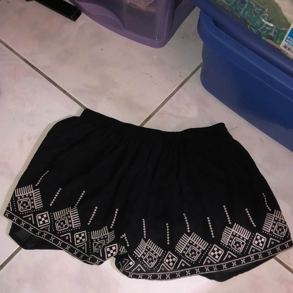 Chiffon Tribal Trim Shorts Large